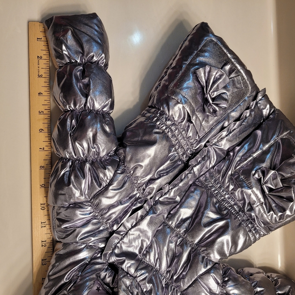 Rothschild Little Girls Hooded Metallic Silver Puffer Jacket With Pockets 12M - Picture 8 of 16
